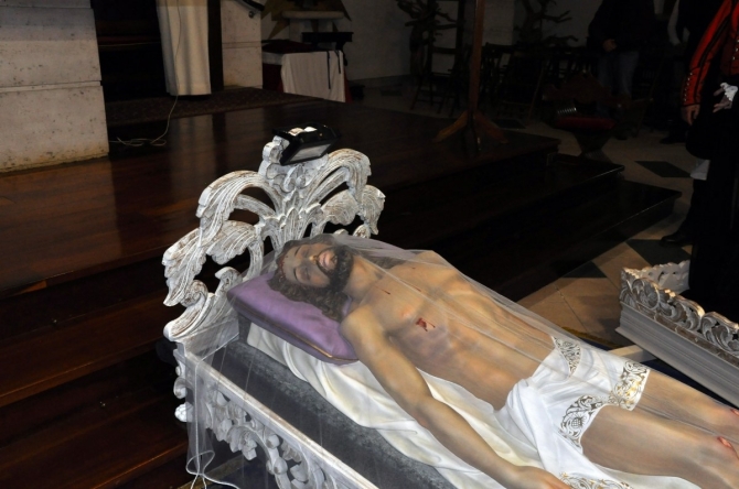 VENERDI' SANTO   VIA CRUCIS DI QUARTIERE - Parrocchia San Gregorio Magno