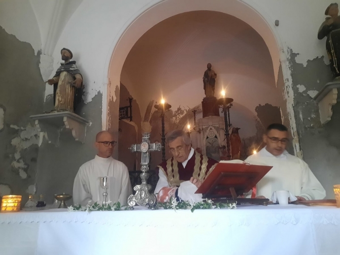 MESSA DEL NOSTRO PARROCO NELLA CHIESA DI SAN SIMONE A SA ILLETTA - Parrocchia San Gregorio Magno